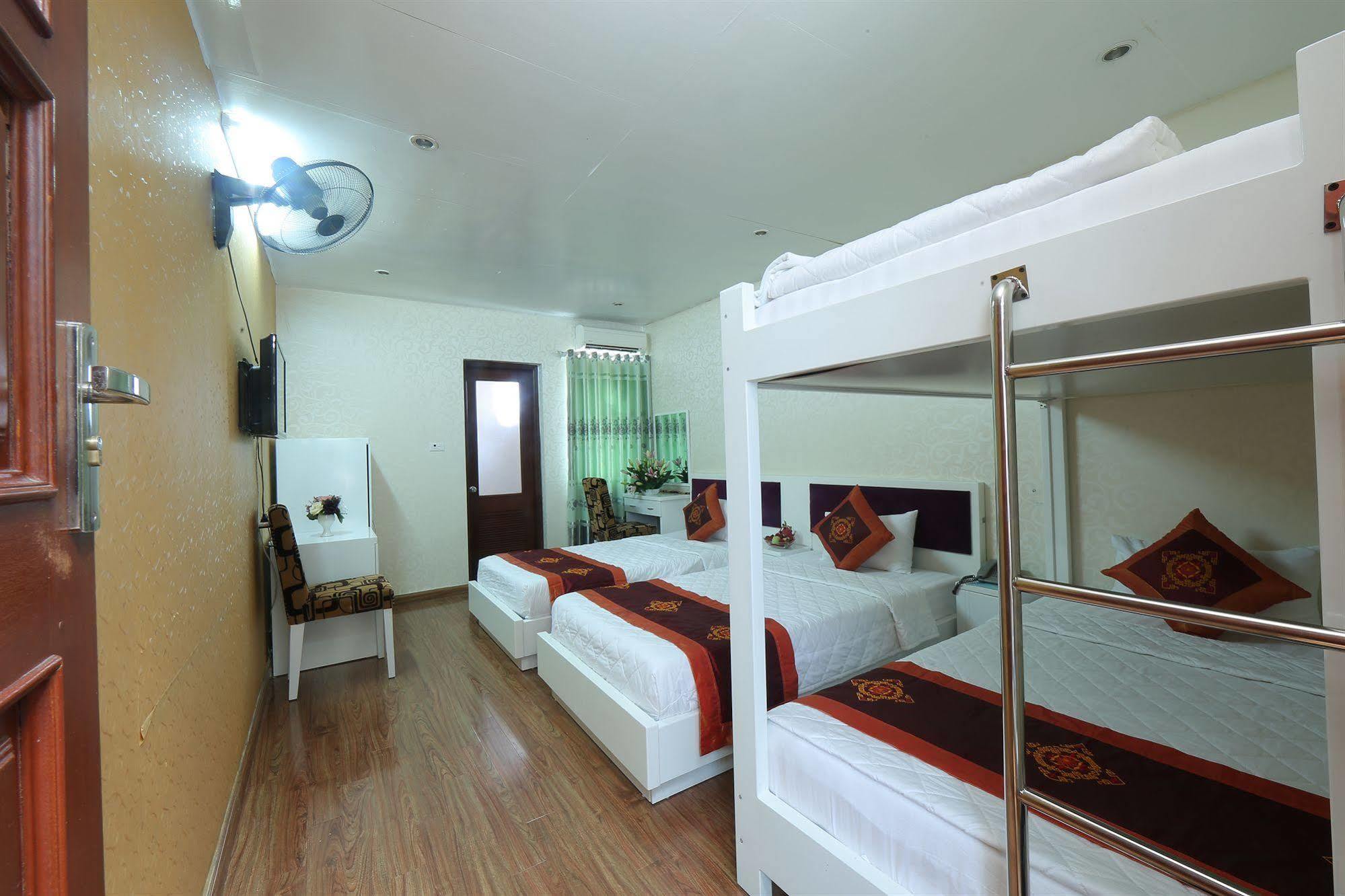 Little Hanoi Hostel Екстер'єр фото