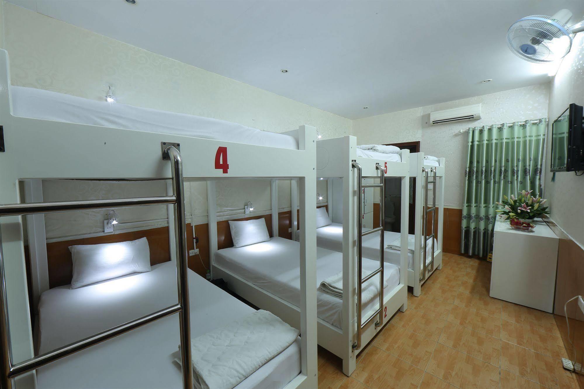 Little Hanoi Hostel Екстер'єр фото